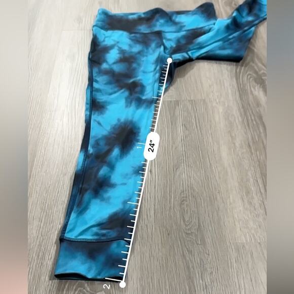 Champion Blue & Black Tie Dye Print Mid Rise Sport Jogger Tight in Cloud Burst M - Picture 11 of 11
